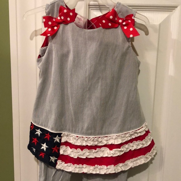 Boutique 4th of July outfit. - Picture 2 of 6